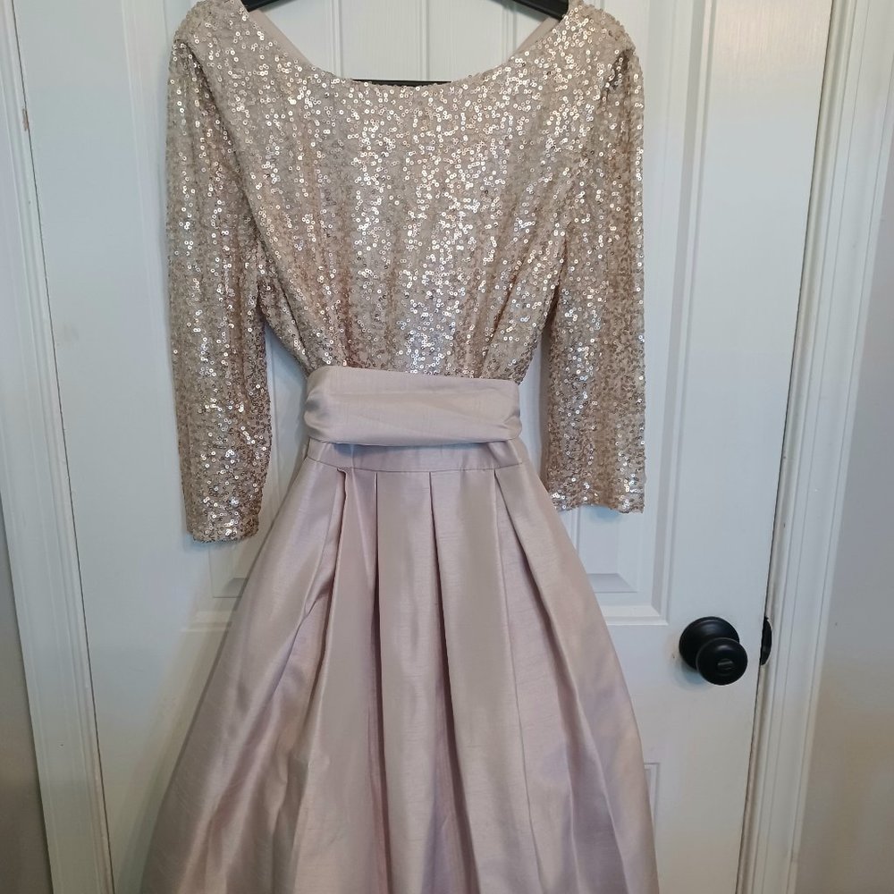 Jessica Howard Champagne Dress